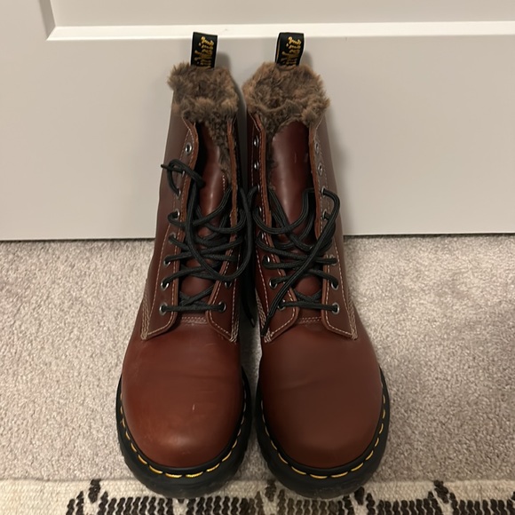 Dr. Martens Fur Lined Lace Up Boots - Picture 2 of 16